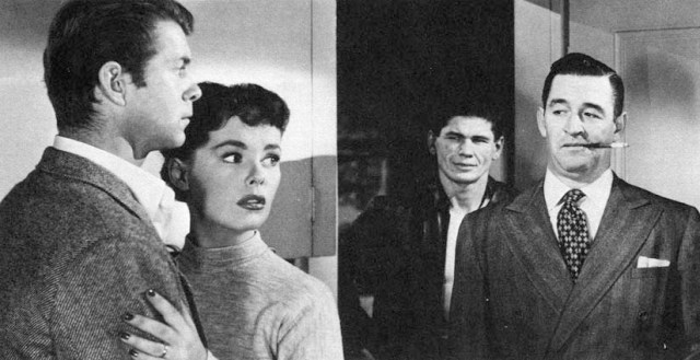 "La città è spenta" (Crime Wave, 1953) Da sinistra: Gene Nelson, Phyllis Kirk, Bronson e Ted de Corsia